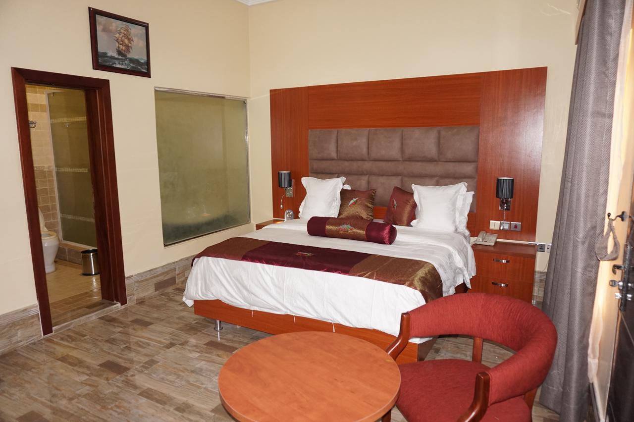 Aenon Suites Oshogbo Екстер'єр фото