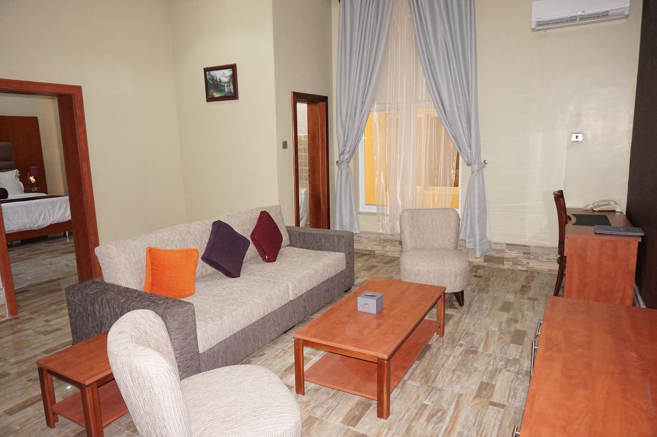 Aenon Suites Oshogbo Екстер'єр фото